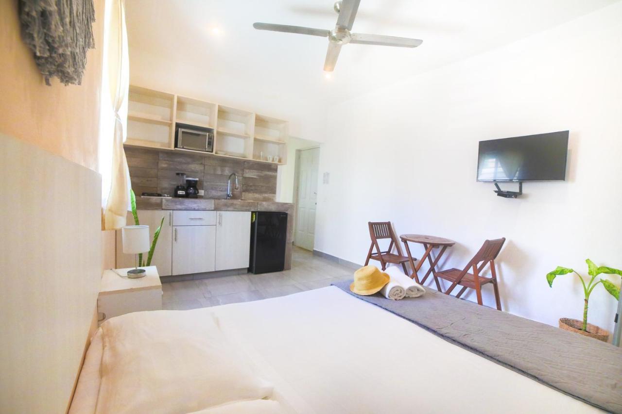 Almond Suites Playa del Carmen Exterior photo